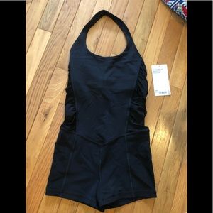 NWT Athleta mesh me up bodysuit xxs.